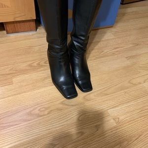Black Anne Klein boots